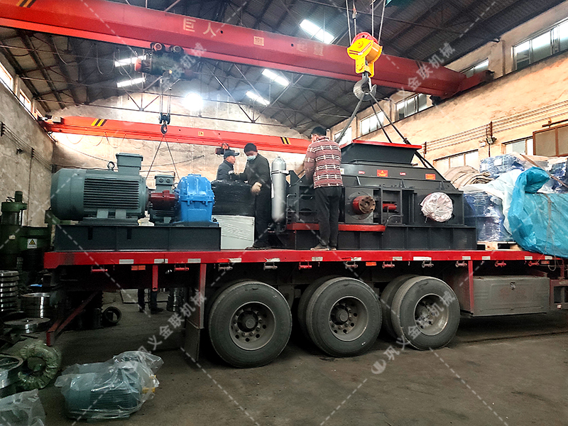 2PGY1200x800鹅卵石液压对辊粉色视频APP污下载发往重庆