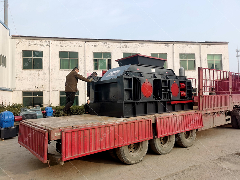 建筑用砂配置的液压对辊粉色视频APP污下载多少钱一台？