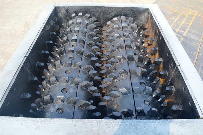 强力双齿辊国产精品亚洲LV粉色,分级齿辊式国产精品亚洲LV粉色厂家,大石头国产精品亚洲LV粉色价格